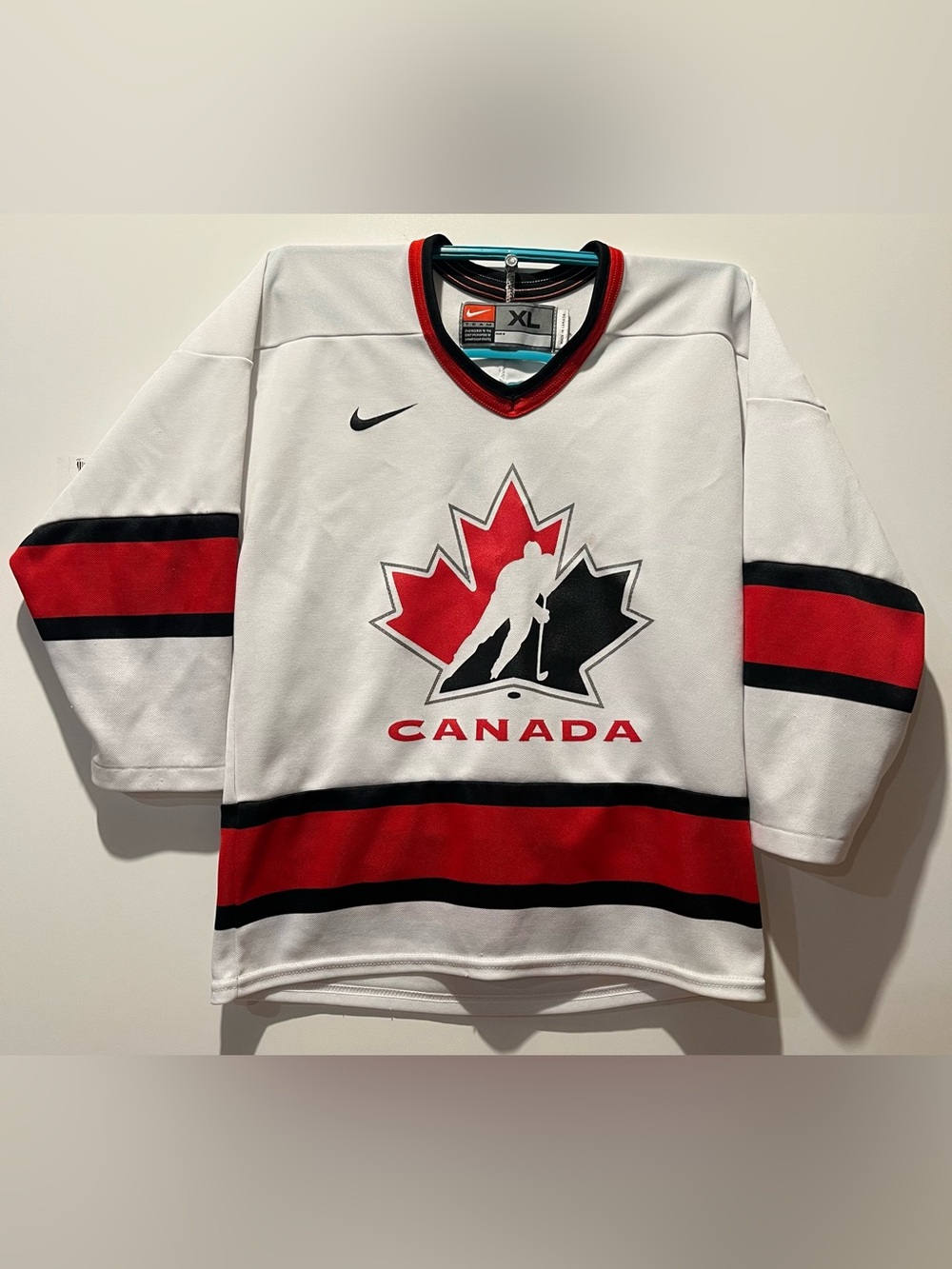 Team Canada Hockey Jersey - Sz Youth XL